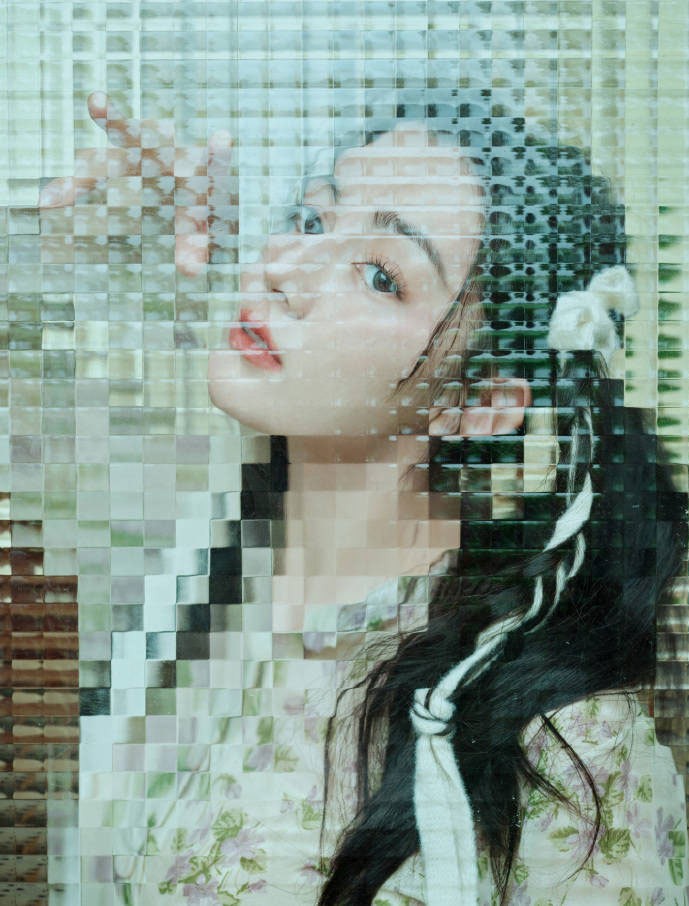 'Mỹ nhân Tân Cương' Địch Lệ Nhiệt Ba 'mình hạc xương mai' đón tuổi mới