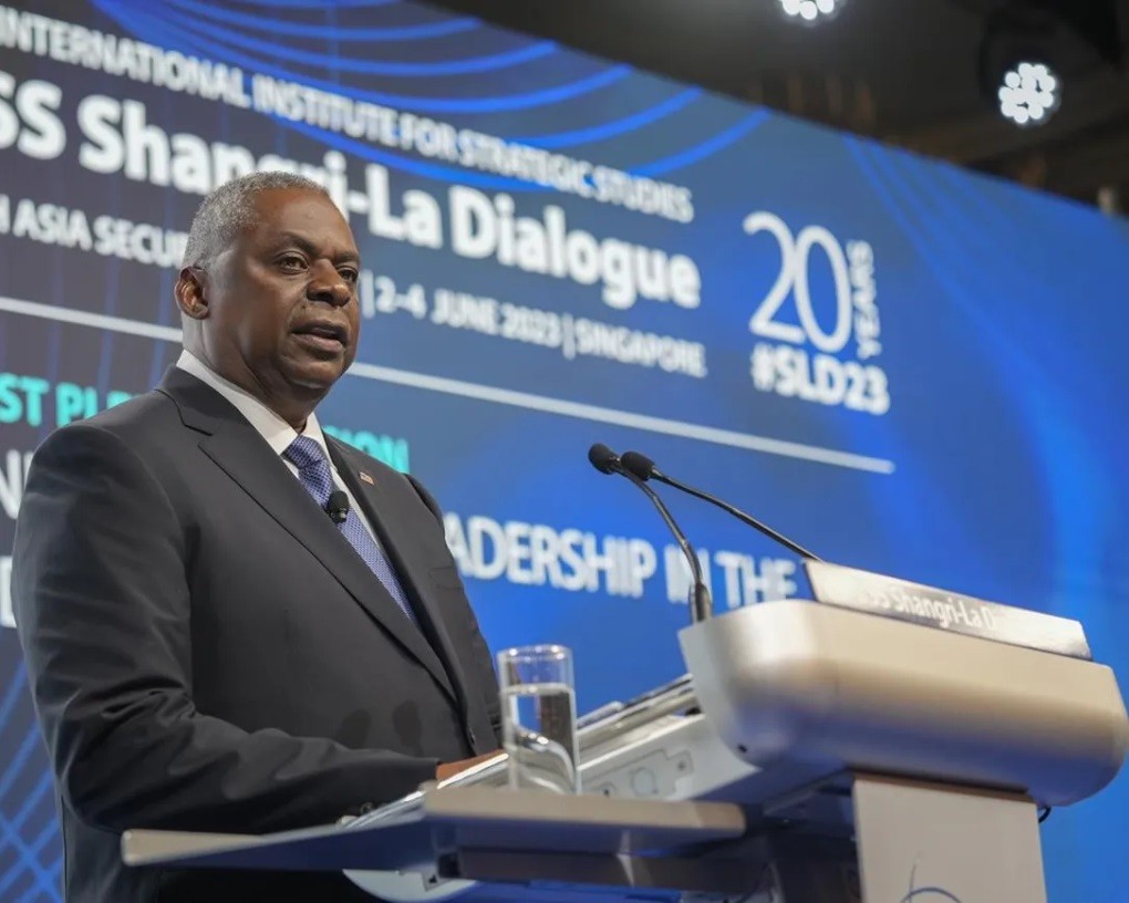 Ảnh ấn tượng tuần (29/5-4/6): Binh sĩ Ukraine khai hỏa siêu pháo tự hành Caesar, thủ đô Nga bị UAV tấn công, S-400 'báo danh' tại Belarus