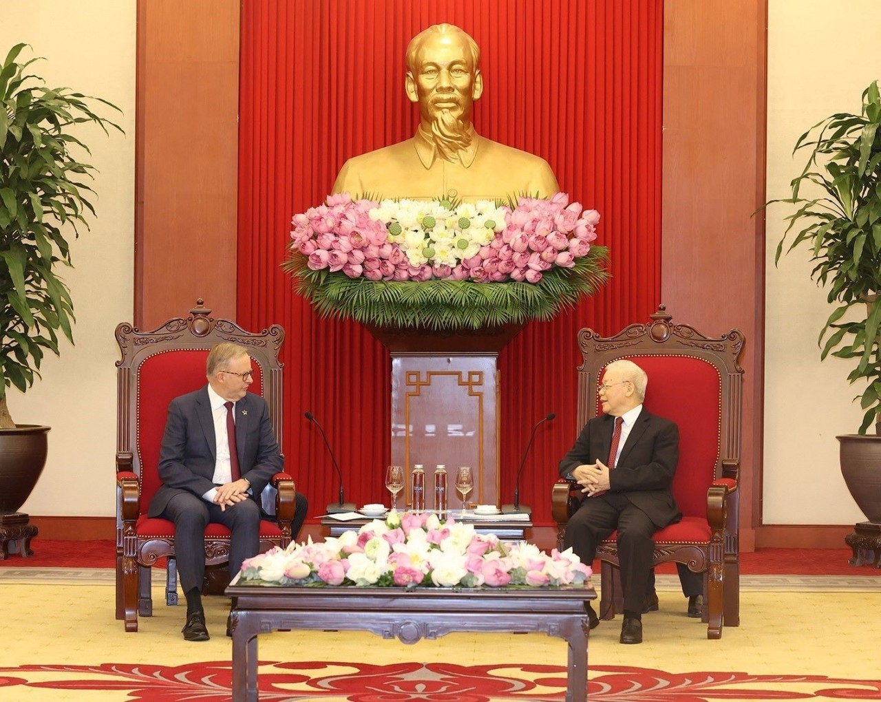 Tổng Bí thư Nguyễn Phú Trọng tiếp Thủ tướng Australia Anthony Albanese. (Nguồn: TTXVN) Tổng Bí thư Nguyễn Phú Trọng tiếp Thủ tướng Australia Anthony Albanese. (Nguồn: TTXVN)