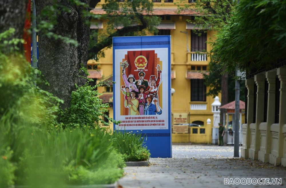 Dự báo thời tiết đêm nay và ngày mai (5-6/6): Hà Nội nhiều mây; Bắc Bộ, Bắc Bộ mưa to cục bộ; Tây Nguyên, Nam Bộ cục bộ có mưa to đến rất to