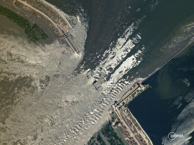 Tình hình Ukraine: Kiev họp gấp về kế hoạch phản công vì vụ vỡ đập Kakhovka; Trung Quốc hối kiềm chế Tình hình Ukraine: Kiev họp gấp về kế hoạch phản công vì vụ vỡ đập Kakhovka; Trung Quốc hối kiềm chế