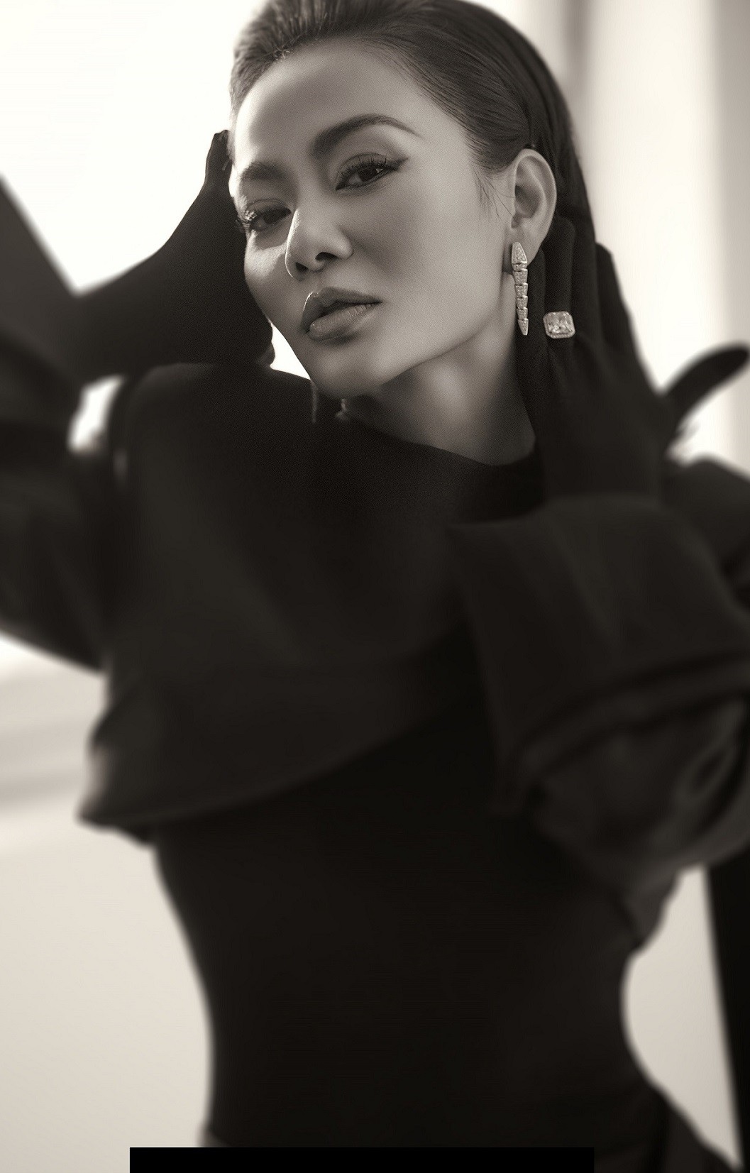 Ca sĩ Thu Minh đẹp sang trọng cùng trang sức đắt giá và dự án trở lại chuỗi âm nhạc Ca sĩ Thu Minh đẹp sang trọng cùng trang sức đắt giá và dự án trở lại chuỗi âm nhạc