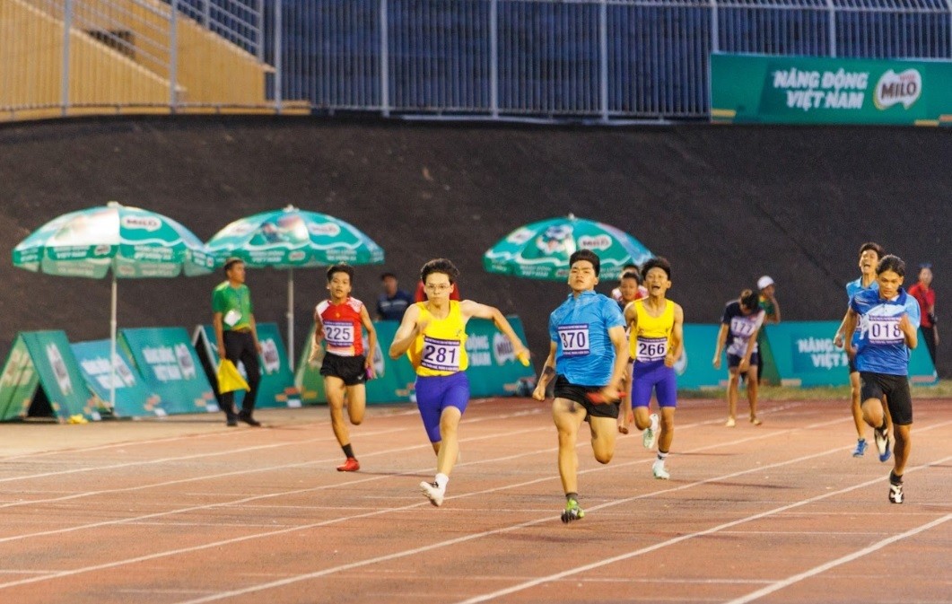 Gần 1.100 học sinh tranh tài môn Điền kinh, Bóng đá, Cầu lông Gần 1.100 học sinh tranh tài môn Điền kinh, Bóng đá, Cầu lông