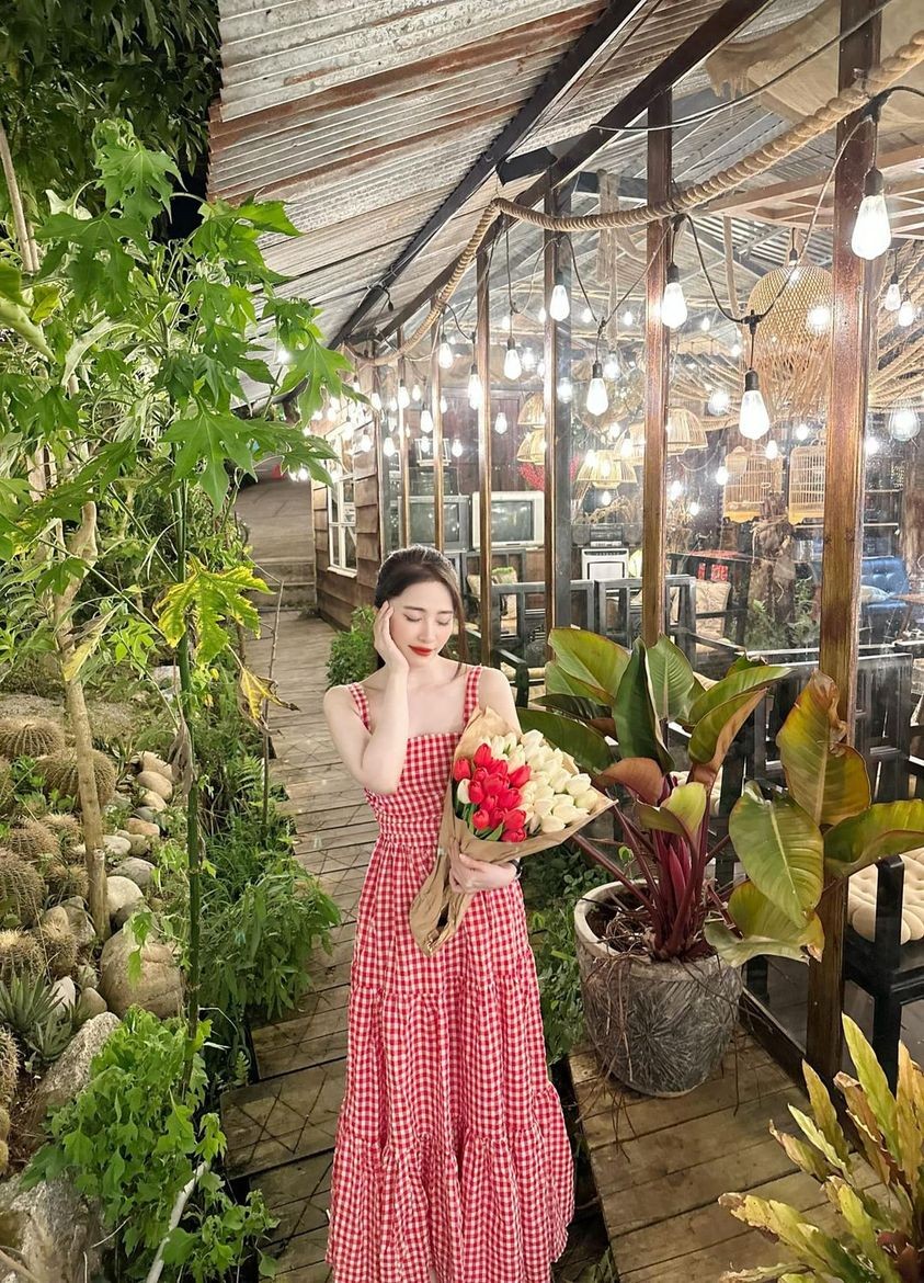 Sao Việt: Á hậu Phương Nhi khoe eo thon, diễn viên Kiều Anh đẹp mờ ảo Sao Việt: Á hậu Phương Nhi khoe eo thon, diễn viên Kiều Anh đẹp mờ ảo