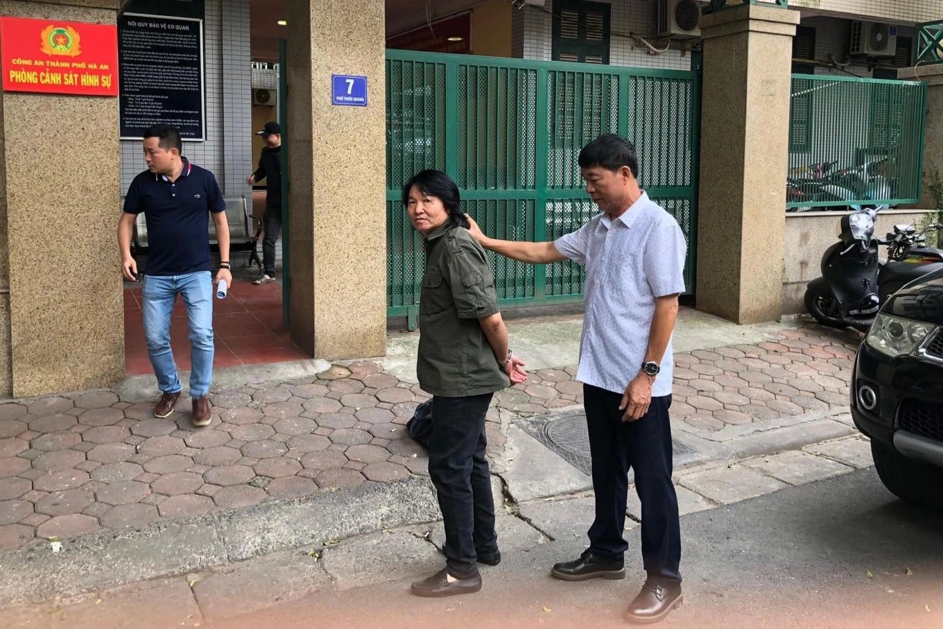 Diễn viên đi tù nhiều nhất màn ảnh Việt, từng bị xã hội đen ngoài đời cà khịa