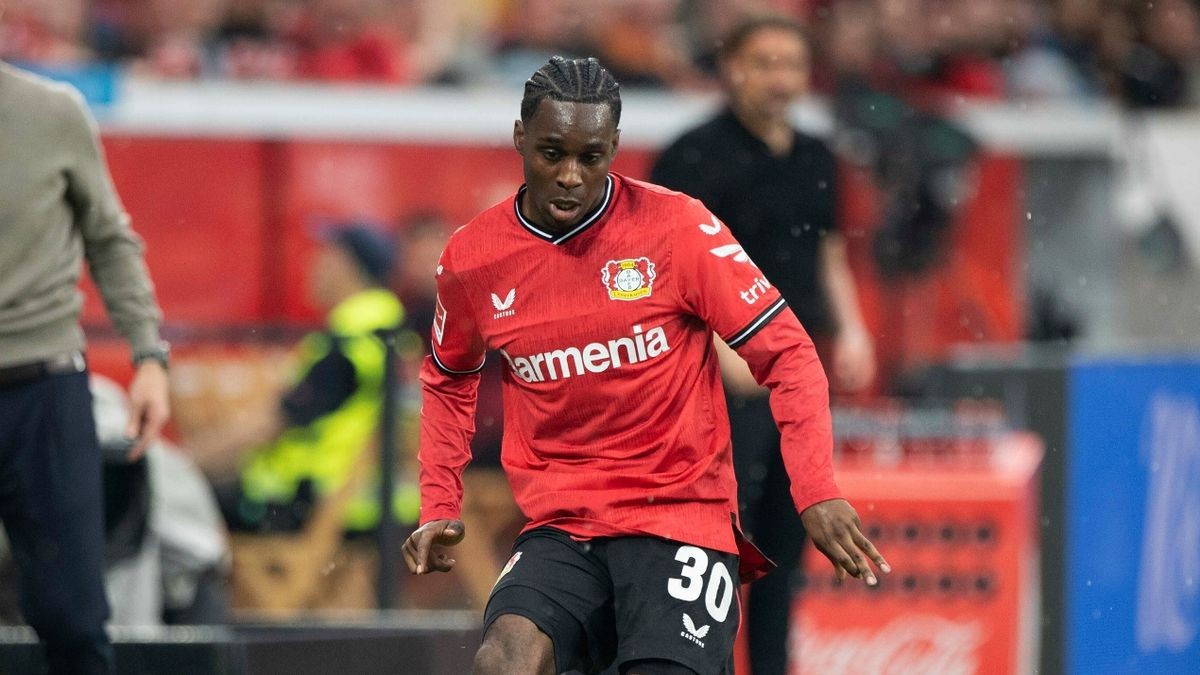 : MU tăng tốc đàm phán Jeremie Frimpong; : MU tăng tốc đàm phán Jeremie Frimpong;