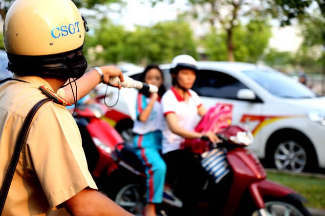 Trường hợp nào CSGT được dừng xe kiểm tra? Trường hợp nào CSGT được dừng xe kiểm tra?