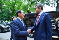 Bộ trưởng Ngoại giao Bùi Thanh Sơn đón, hội đàm với Bộ trưởng Ngoại giao UAE Sheikh Abdullah bin Zayed Al Nahyan
