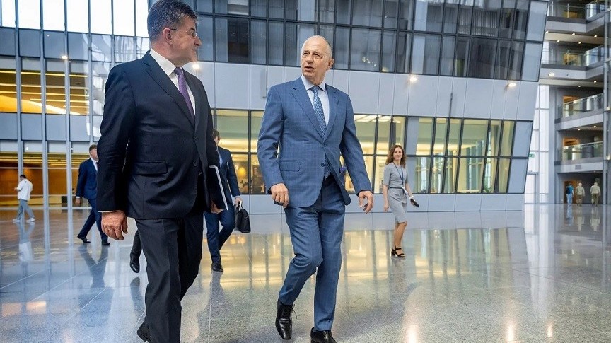 tinh hinh kosovo quan chuc nato noi hop tac voi eu tiep tuc tao ra su khac biet kfor bo sung 500 binh si tu tho nhi ky