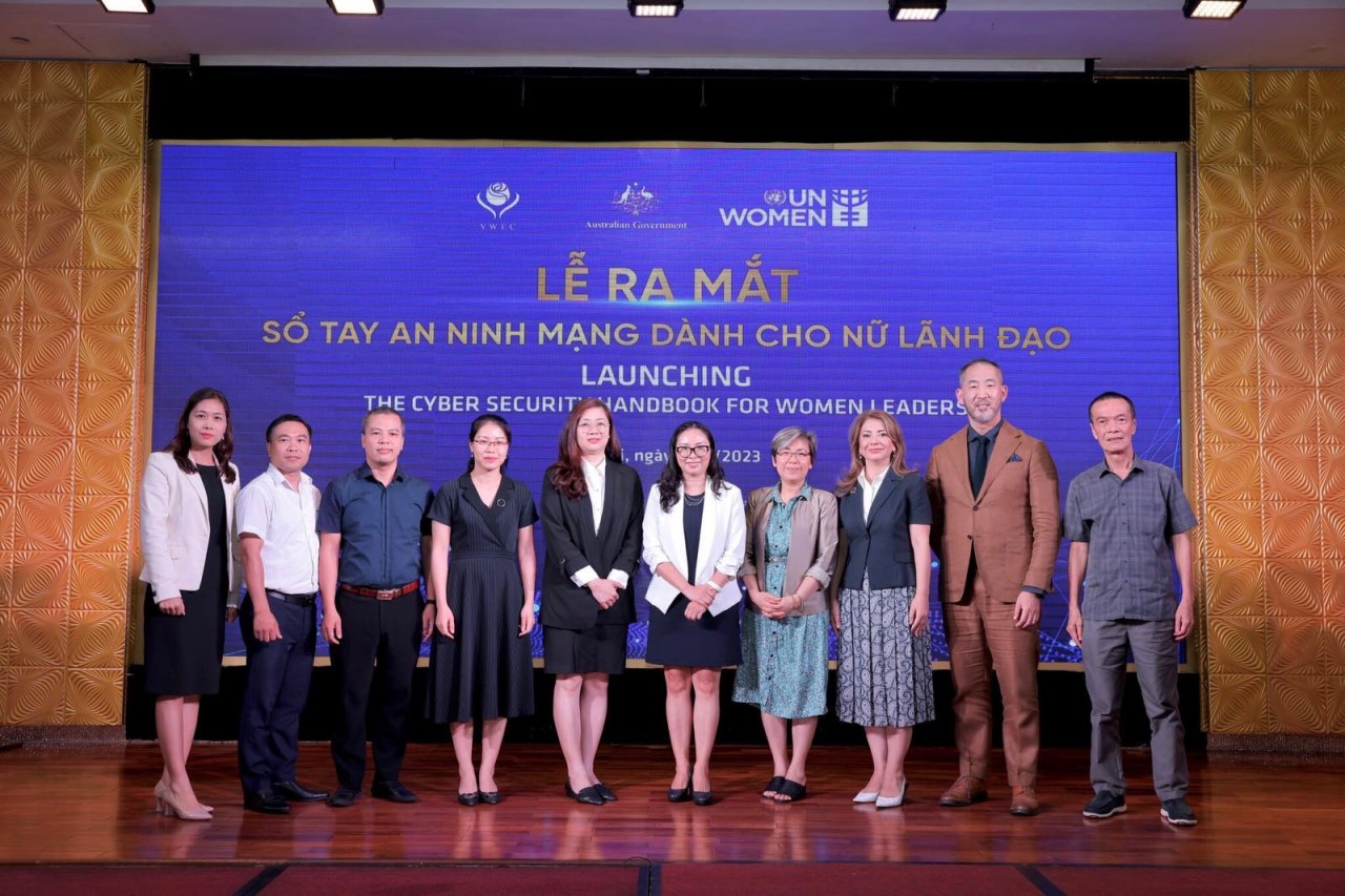 Lễ ra mắt 'Sổ tay an ninh mạng dành cho nữ lãnh đạo'. (Nguồn: Un Women) Lễ ra mắt 'Sổ tay an ninh mạng dành cho nữ lãnh đạo'. (Nguồn: Un Women)