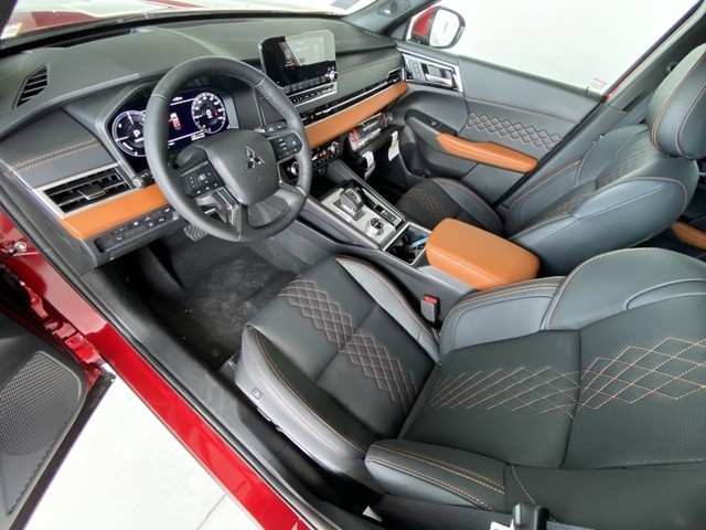 Nội thất Mitsubishi Outlander thế hệ mới. Nội thất Mitsubishi Outlander thế hệ mới.