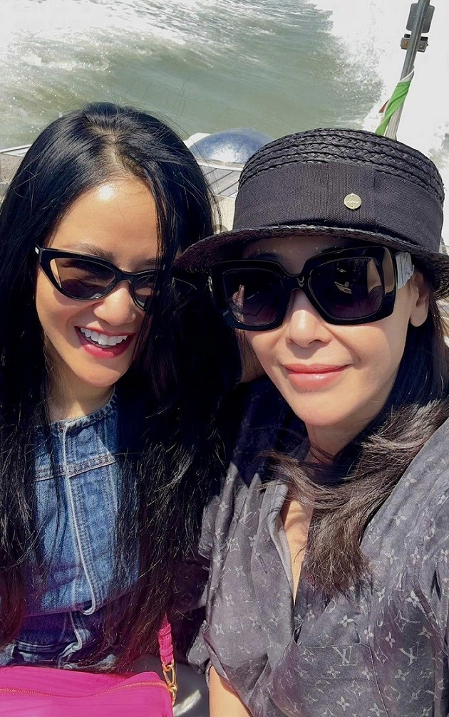 Hoa hậu Hà Kiều Anh và ca sĩ Hồng Nhung