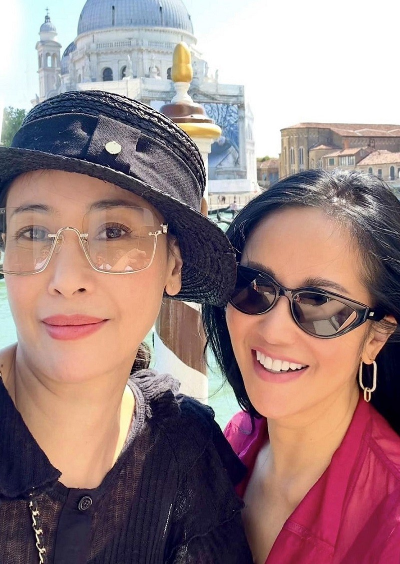 Hoa hậu Hà Kiều Anh và ca sĩ Hồng Nhung