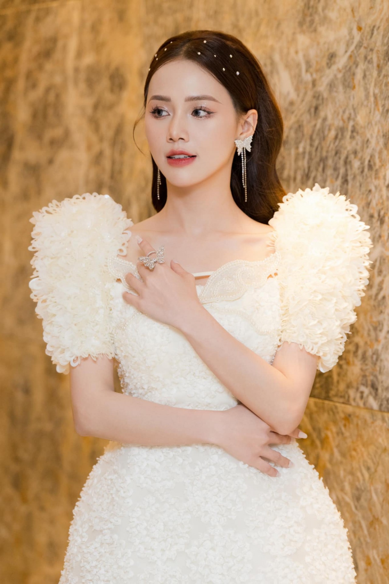 Diễn viên Minh Thu phim Nơi giấc mơ tìm về