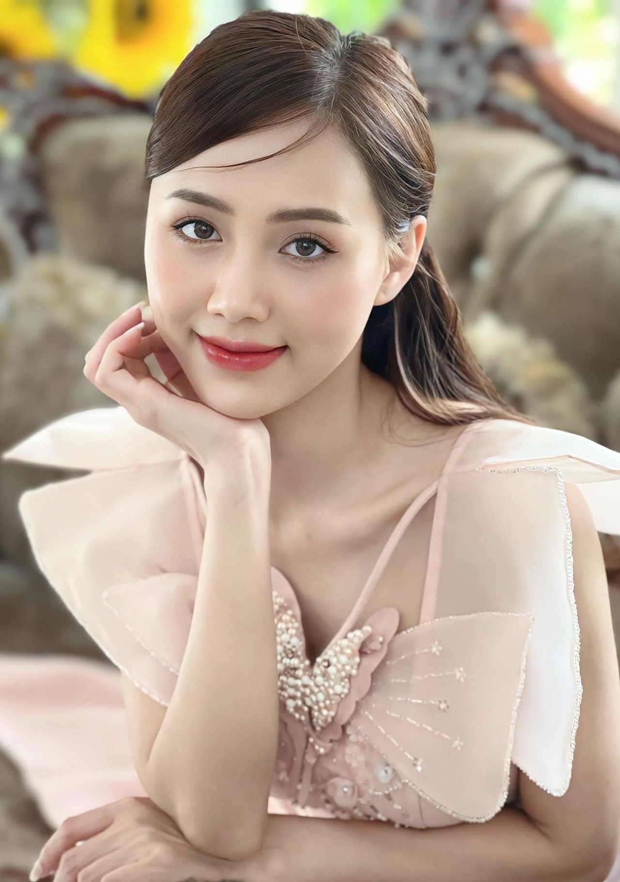 Diễn viên Minh Thu phim Nơi giấc mơ tìm về