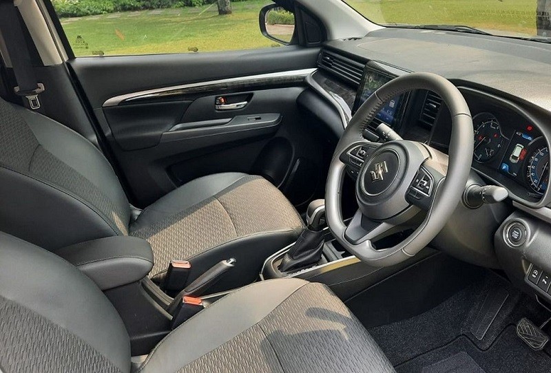 Cận cảnh Suzuki XL7 Hybrid 2023 vừa ra mắt tại Đông Nam Á Cận cảnh Suzuki XL7 Hybrid 2023 vừa ra mắt tại Đông Nam Á