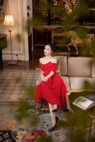 Hoa hậu Jennifer Phạm khoe vai trần gợi cảm cùng khí chất ngút ngàn Hoa hậu Jennifer Phạm khoe vai trần gợi cảm cùng khí chất ngút ngàn