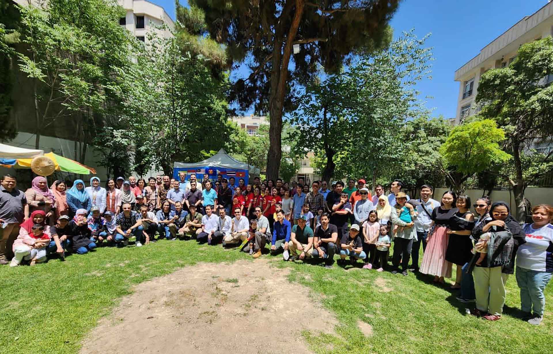 Đại sứ quán Việt Nam tại Iran tham dự ngày Gia đình ASEAN Đại sứ quán Việt Nam tại Iran tham dự Ngày Gia đình ASEAN
