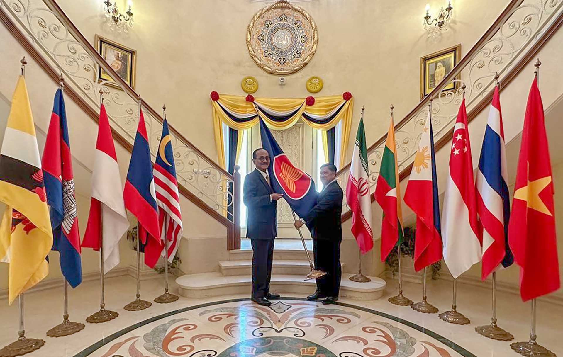 Đại sứ quán Việt Nam tại Iran tham dự ngày Gia đình ASEAN Đại sứ quán Việt Nam tại Iran tham dự ngày Gia đình ASEAN