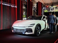 Cận cảnh siêu SUV Ferrari Purosangue ra mắt tại Việt Nam, giá gần 40 tỷ đồng