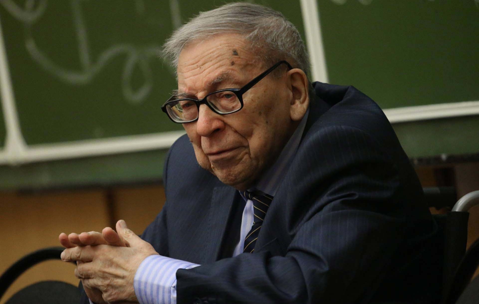 GS. TS. Yassen Nhicolaievich Zassoursky (1929-2021). 