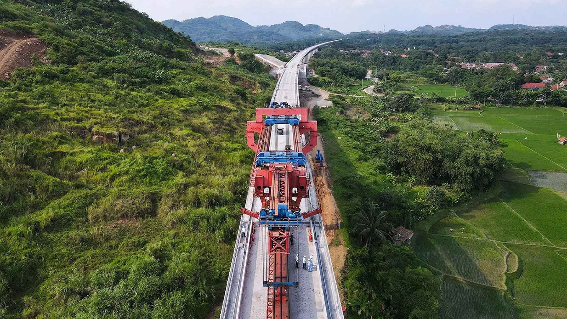 nhin lai 10 nam sang kien vanh dai va con duong