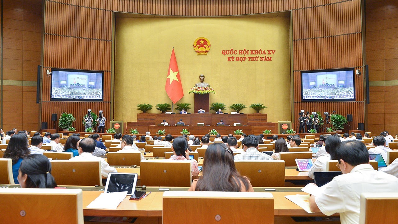 Quốc hội hôm nay (22/6) biểu quyết thông qua 2 luật, 2 nghị quyết và thảo luận 2 luật khác Quốc hội hôm nay (22/6) biểu quyết thông qua 2 luật, 2 nghị quyết và thảo luận 2 luật khác