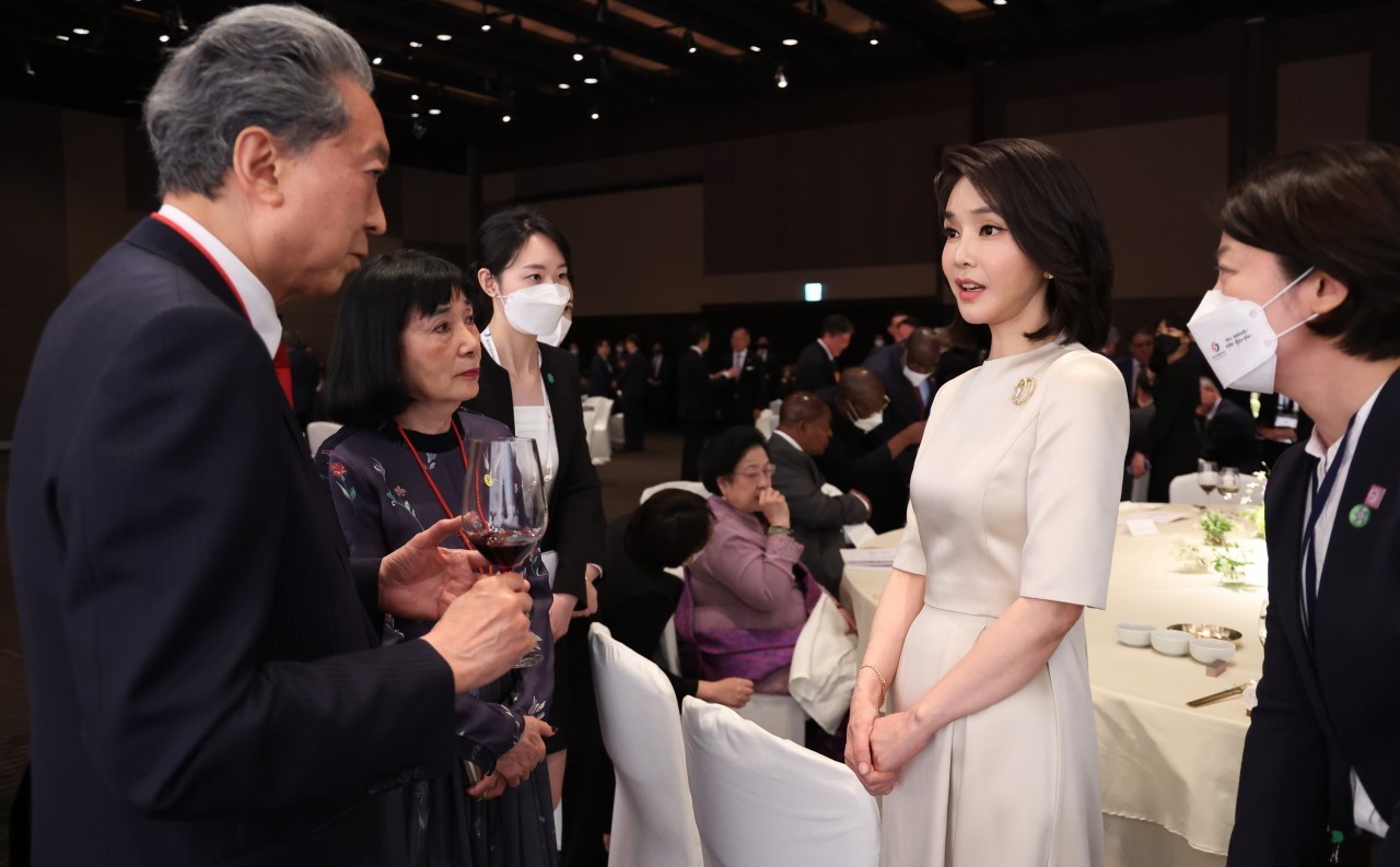 Nhan sắc vợ Tổng thống Hàn Nhan sắc vợ Tổng thống Hàn