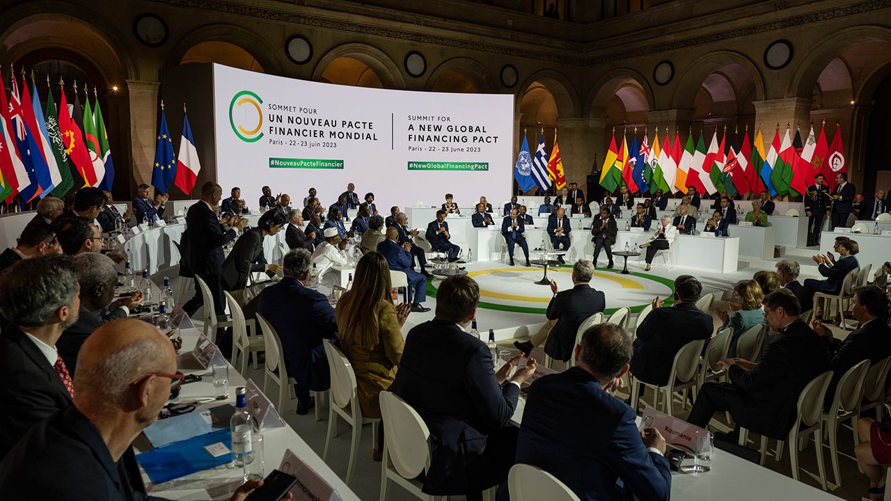 pho thu tuong tran hong ha du phien be mac hoi nghi thuong dinh ve hiep uoc tai chinh toan cau moi