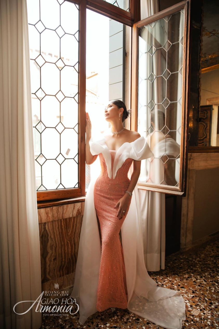 Hoa hậu Hà Kiều Anh