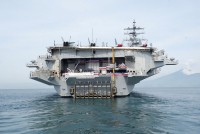Tàu sân bay USS Ronald Reagan của Mỹ thăm cảng Đà Nẵng