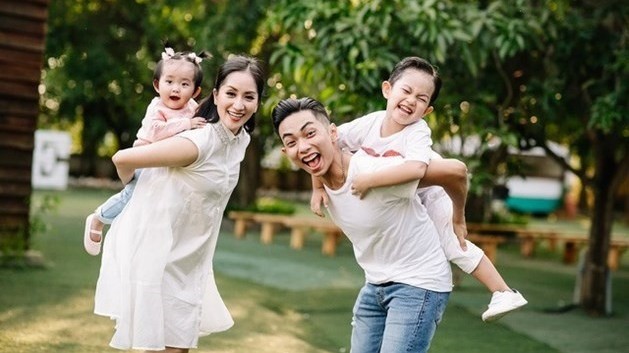 Ngày Gia đình Việt Nam (28/6): Đừng chỉ nỗ lực cho con có một cuộc sống vật chất đủ đầy