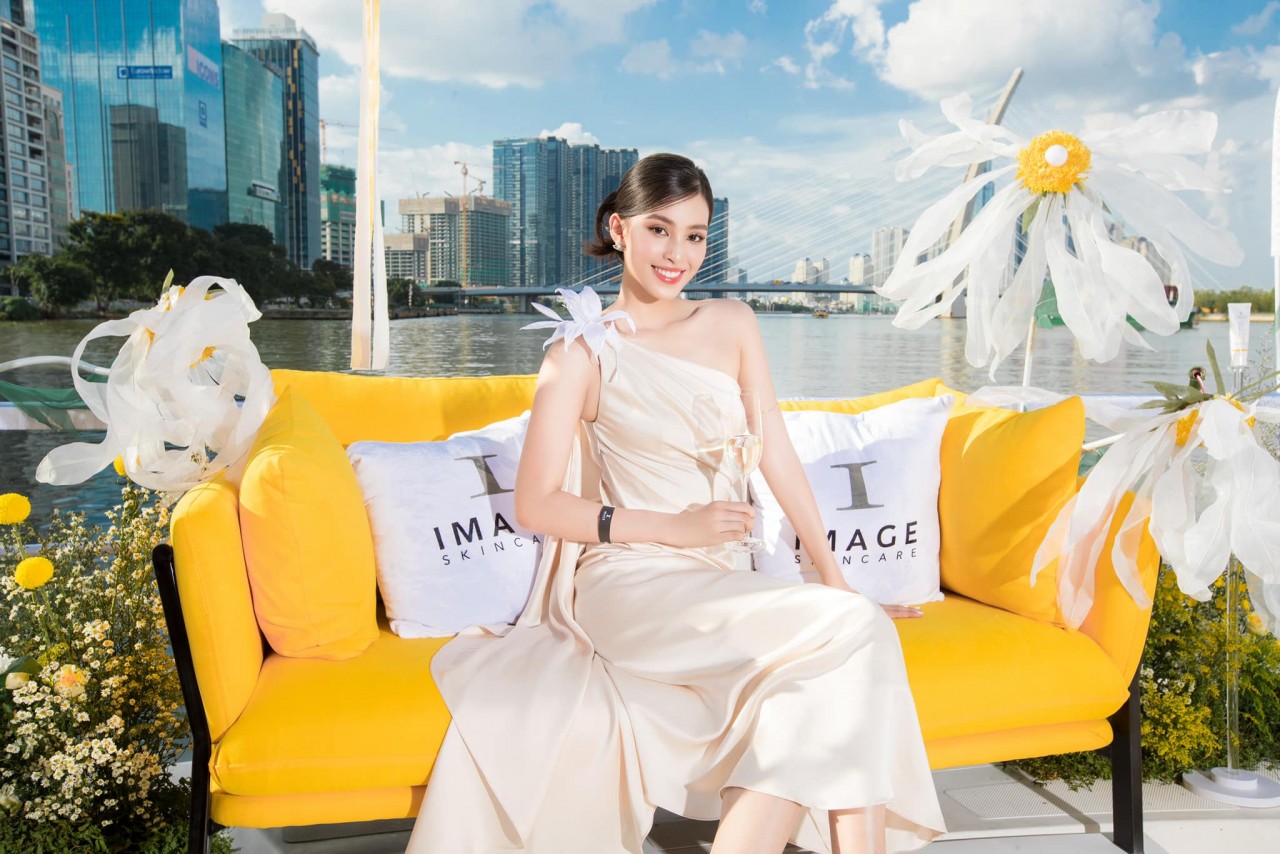 Hoa hậu Trần Tiểu Vy Hoa hậu Trần Tiểu Vy