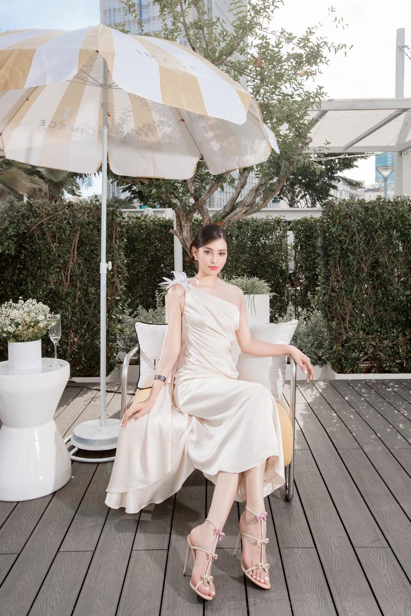 Hoa hậu Trần Tiểu Vy Hoa hậu Trần Tiểu Vy