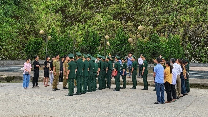 khuyen cao nan lua dao lao dong viec nhe luong cao tai lao