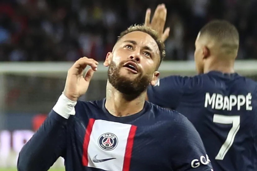 : Neymar chọn ở lại PSG; : Neymar chọn ở lại PSG;