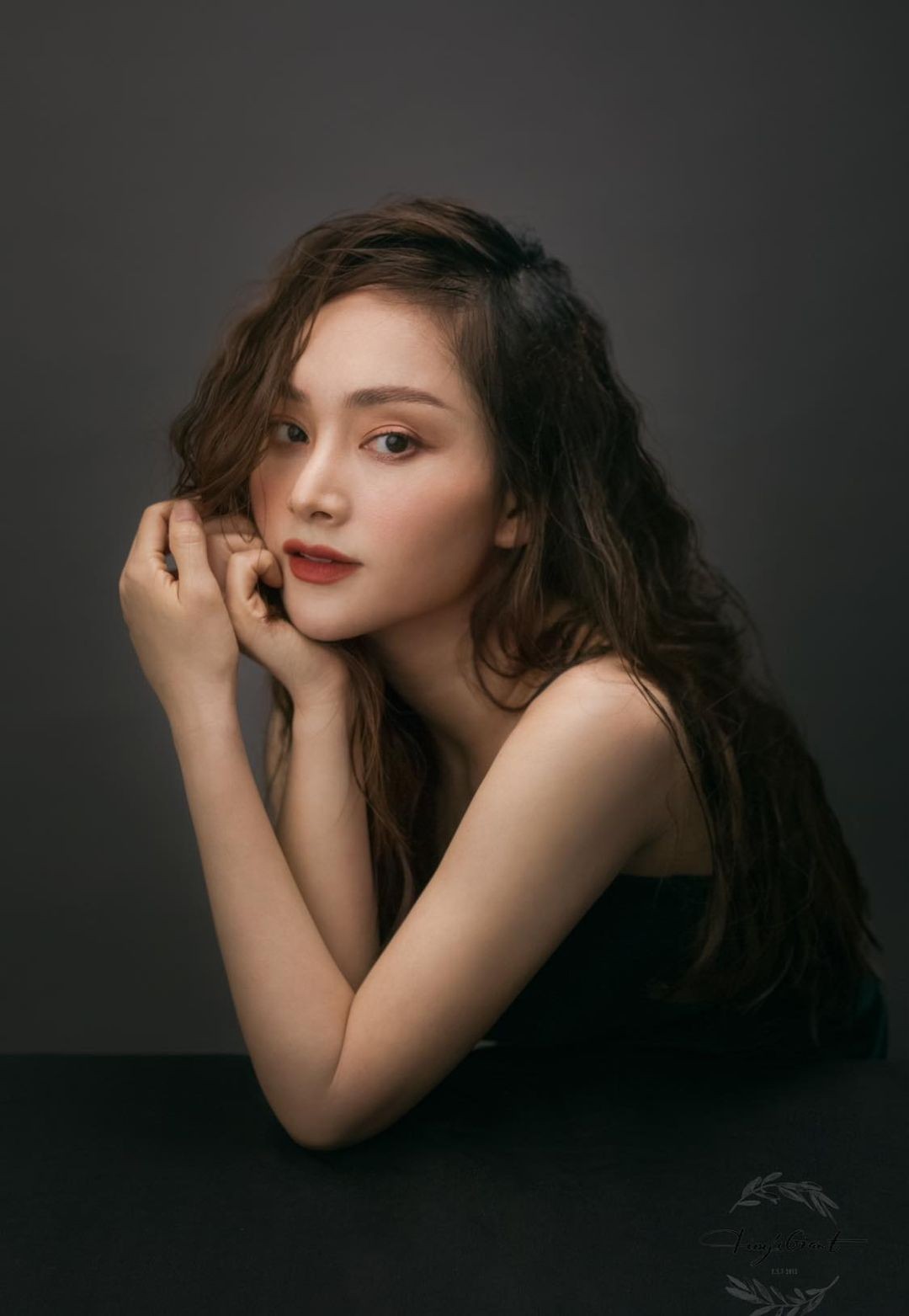 Sắc vóc gợi cảm của diễn viên Lan Phương