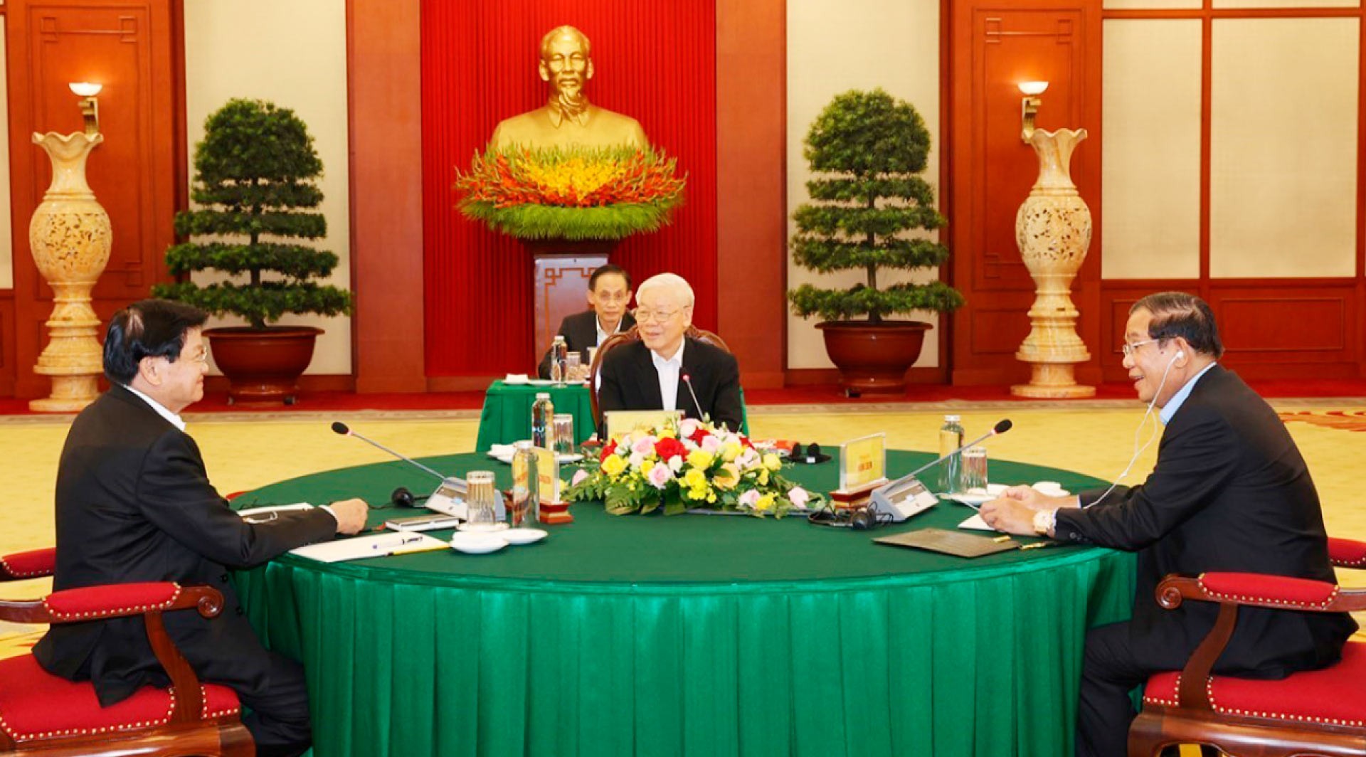 Những mốc son đối ngoại và hội nhập nửa đầu nhiệm kỳ Đại hội XIII Những mốc son đối ngoại và hội nhập nửa đầu nhiệm kỳ Đại hội XIII