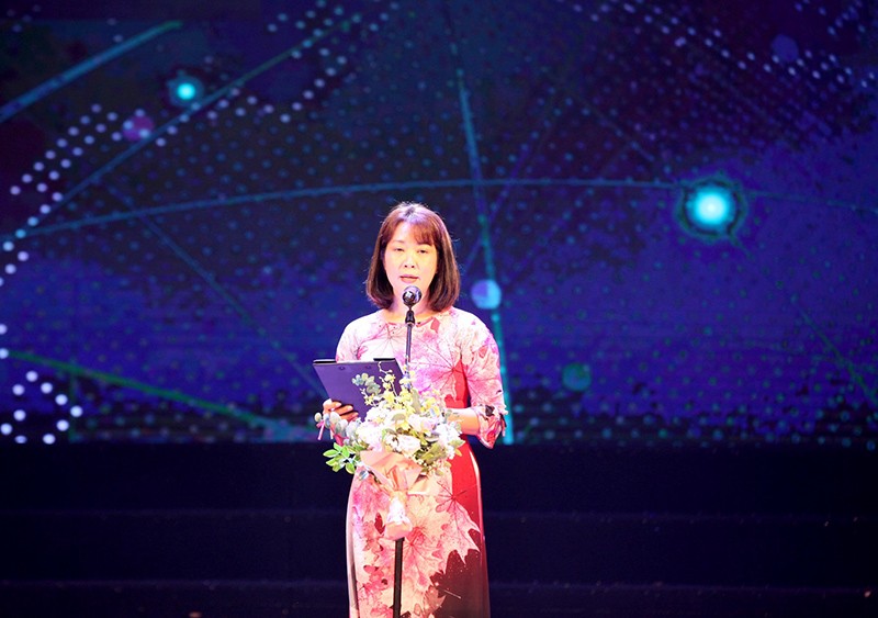 Vinh danh 'Top 100 - Sản phẩm, dịch vụ tốt nhất cho gia đình, trẻ em' năm 2023