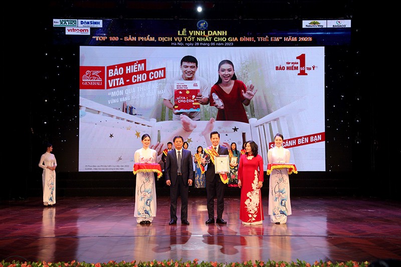 Vinh danh 'Top 100 - Sản phẩm, dịch vụ tốt nhất cho gia đình, trẻ em' năm 2023