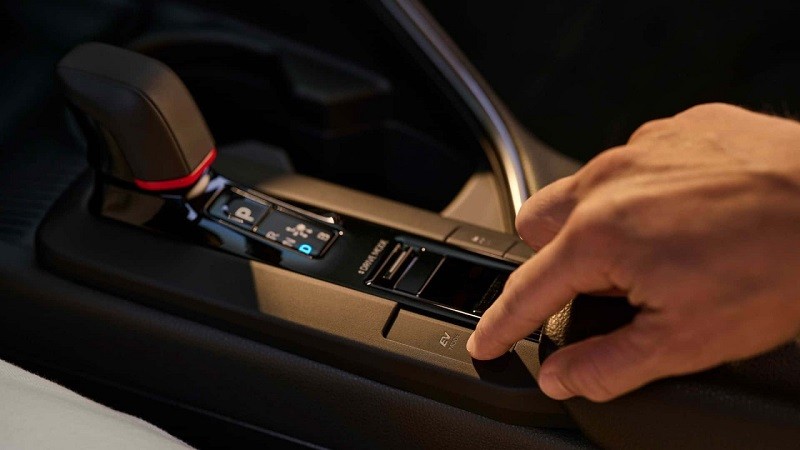 Cận cảnh Toyota C-HR thế hệ mới ra mắt thị trường châu Âu