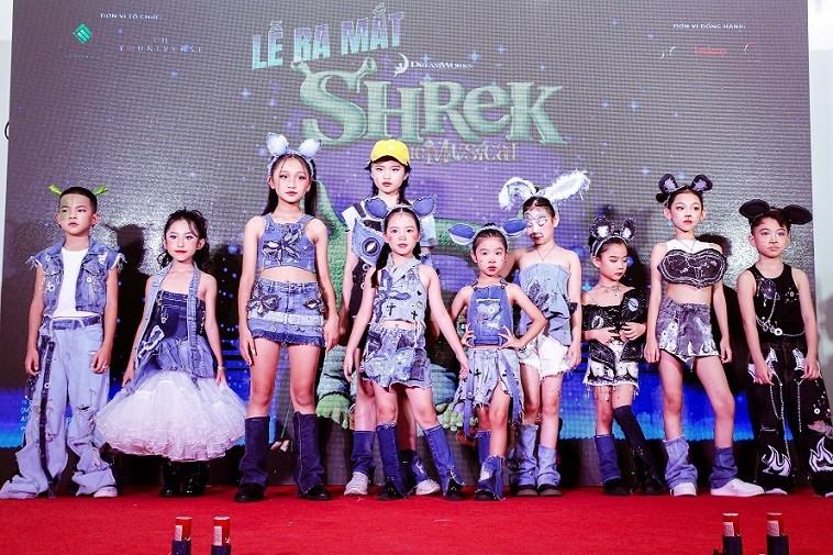 Nhạc kịch 'Shrek The Musical' của sân khấu Broadway sẽ được trình diễn tại Nhà hát Lớn Nhạc kịch 'Shrek The Musical' của sân khấu Broadway sẽ được trình diễn tại Nhà hát Lớn