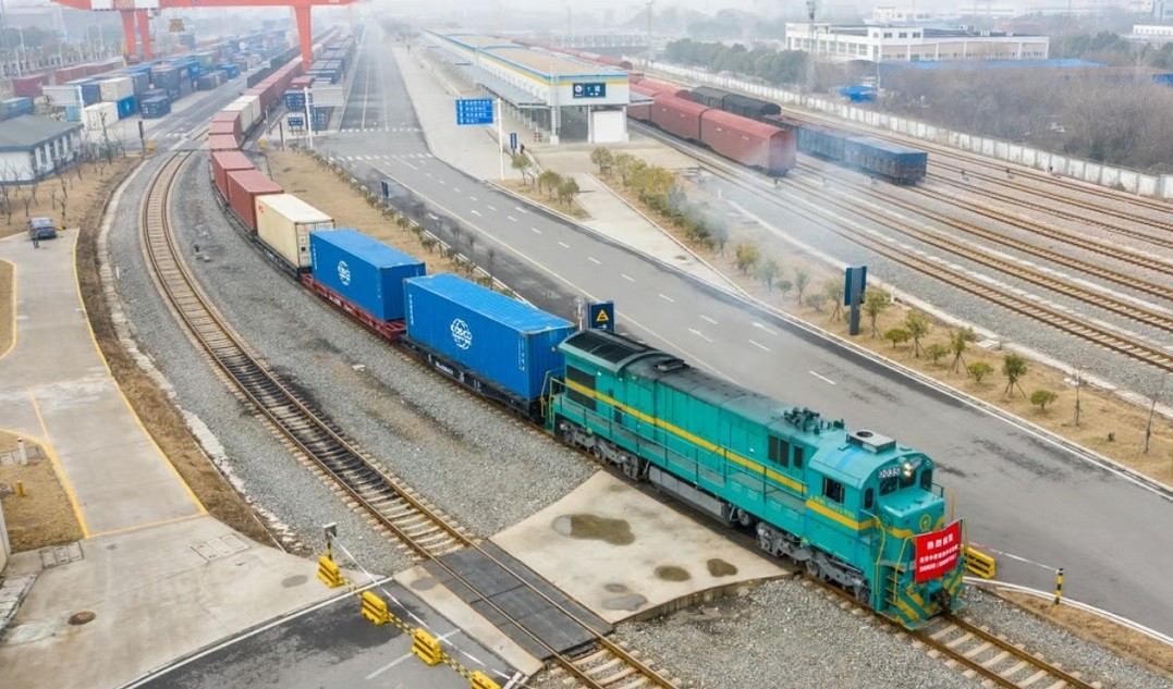 Bất chấp xung đột và trừng phạt, doanh nhân Trung Quốc vẫn nhìn thấy 'cơ hội vàng ròng' từ thị trường Nga Bất chấp xung đột và trừng phạt, doanh nhân Trung Quốc vẫn nhìn thấy 'cơ hội vàng ròng' từ thị trường Nga