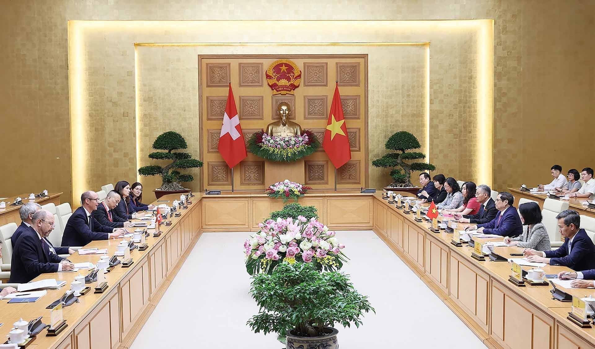 Thủ tướng Phạm Minh Chính tiếp Chủ tịch Hạ viện Thụy Sỹ Martin Candinas Thủ tướng Phạm Minh Chính tiếp Chủ tịch Hạ viện Thụy Sỹ Martin Candinas