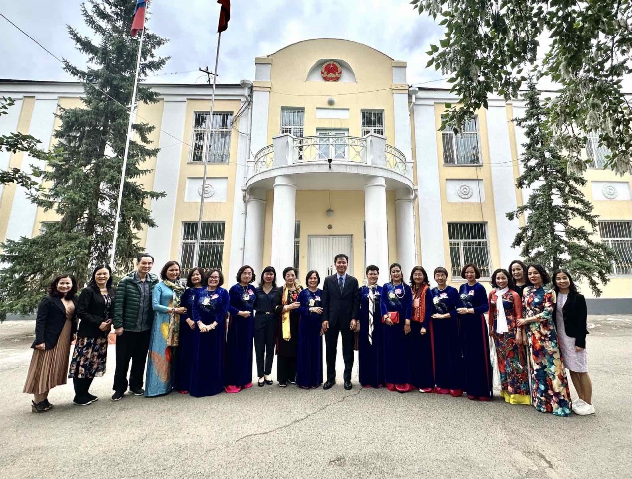 Đại sứ Doãn Khánh Tâm làm việc với Hội Nữ trí thức Việt Nam, Hội Hữu nghị Việt Nam và Mông Cổ