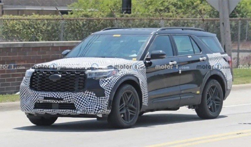 Hình ảnh chạy thử của Ford Explorer 2024.