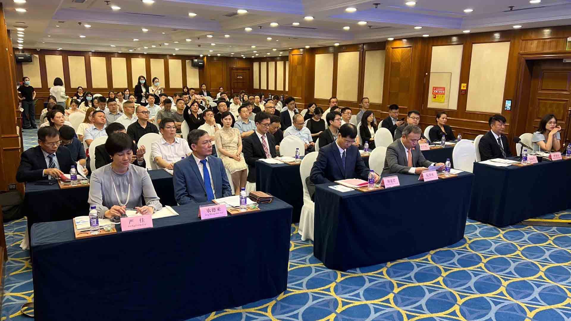 Các đại biểu tham dự Hội nghị,