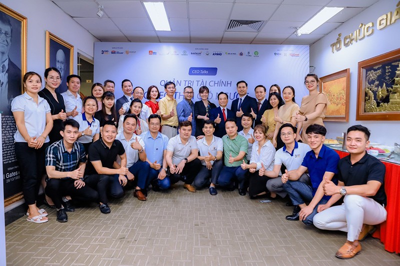 Hội thảo chia sẻ kinh nghiệm quản trị tài chính trong thời kỳ 'gió ngược'