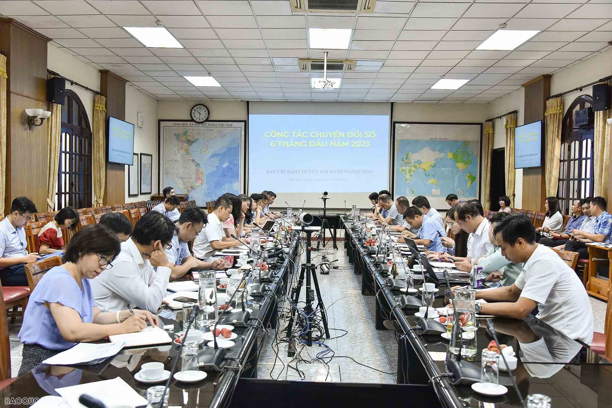 Cần quyết tâm cao, nỗ lực lớn, hành động quyết liệt hơn trong chuyển đổi số của Bộ Ngoại giao Cần quyết tâm cao, nỗ lực lớn, hành động quyết liệt hơn trong chuyển đổi số của Bộ Ngoại giao