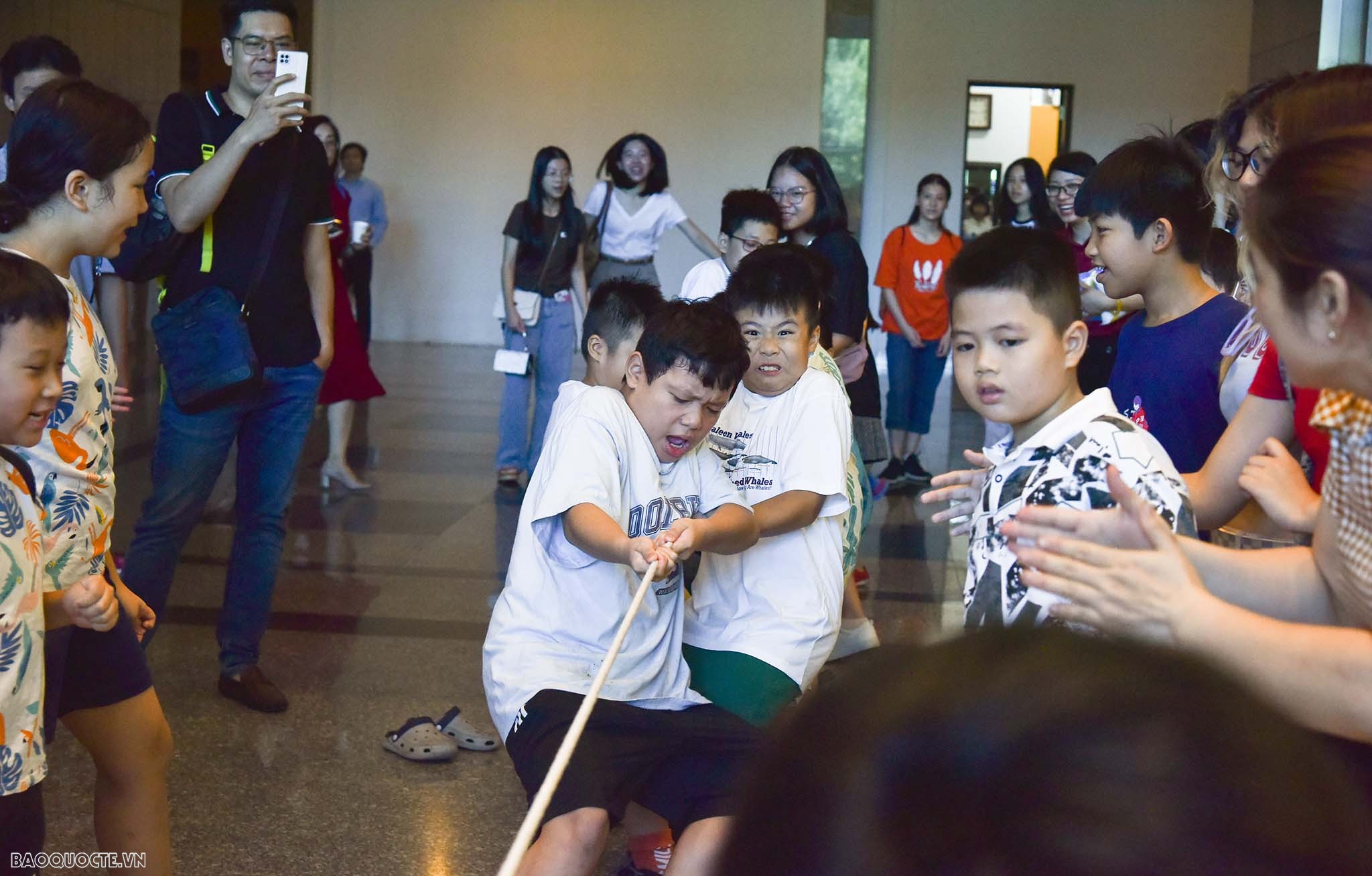 Con yêu ngành Ngoại giao lần 4 trở lại